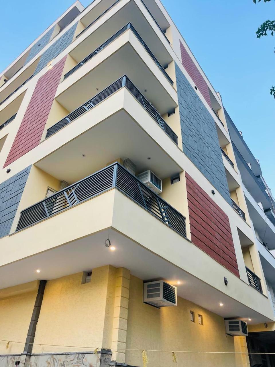Vibe Communal Living Γκουργκάον Εξωτερικό φωτογραφία